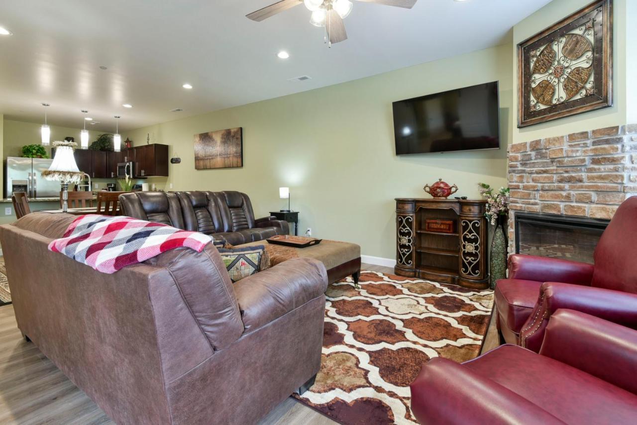 Luxury Condos At Thousand Hills - Heart Of Branson - Beautifully Remodeled - Spacious And Affordable Exterior foto